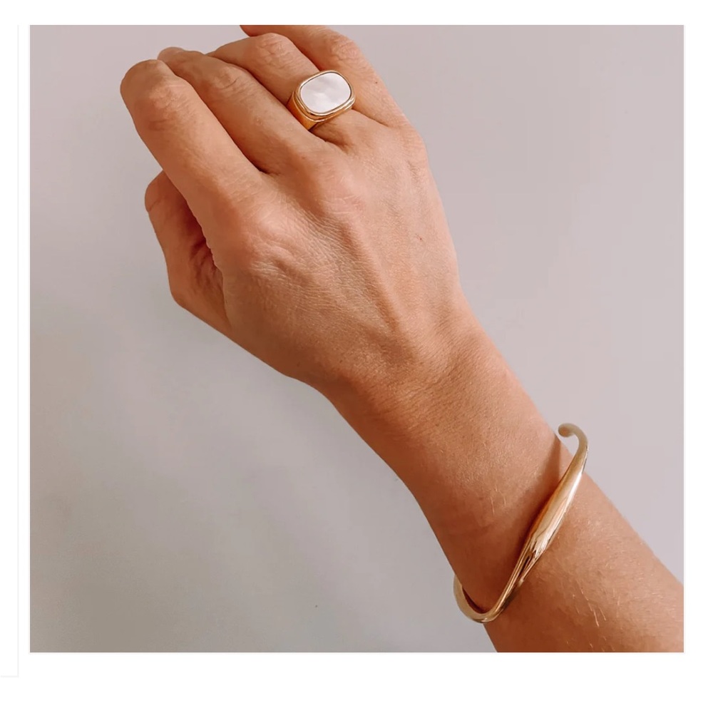 With Grey Drippy Bangle - Picture 2 of 3